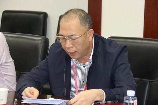 說明: 深圳職業(yè)技術(shù)學院黨委副書記、紀委書記楊平現(xiàn)場致辭